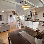 Penthouse With Panoramic Fjord Views - Private Terrace In Center Lägenhet *