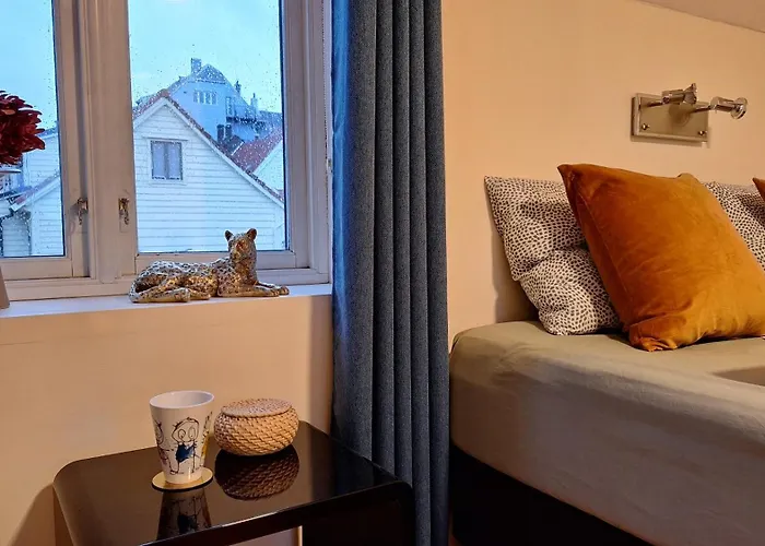 Penthouse With Panoramic Fjord Views - Private Terrace In Bergen Center