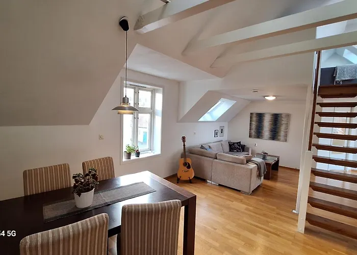 Penthouse With Panoramic Fjord Views - Private Terrace In Bergen Center * Μπέργκεν